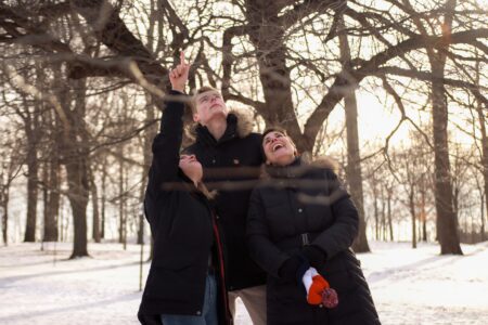 Professional Photographe couple, fiançailles, lifestyle photographer engagement, , anniversaire, Grossesse, Montreal, Laval Longueuil, price photograpy, prix photographie,