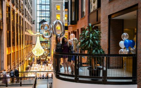 Professional Photographe couple, fiançailles, lifestyle photographer engagement, , anniversaire, Grossesse, Montreal, Laval Longueuil, price photograpy, prix photographie,