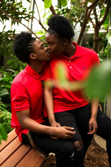 Professional Photographe couple, fiançailles, lifestyle photographer engagement, , anniversaire, Grossesse, Montreal, Laval Longueuil, price photograpy, prix photographie,