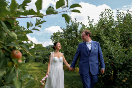 Photographe mariage civil, professional wedding photographer Montreal, Laval, Longueil, price photography, prix photographie,notaire, notary, palais de justice, courthouse marriage, salle reception, hall, room, celebrant, officiant, robe marie, bague, alliance, ring, celebration