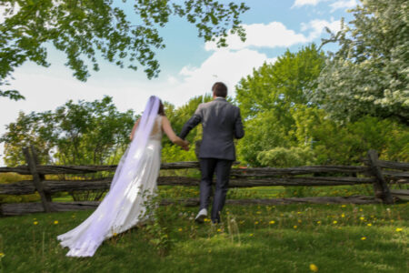 Photographe mariage civil, professional wedding photographer Montreal, Laval, Longueil, price photography, prix photographie,notaire, notary, palais de justice, courthouse marriage, salle reception, hall, room, celebrant, officiant, robe marie, bague, alliance, ring, celebration
