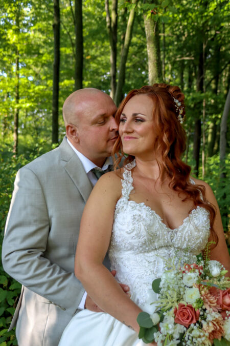 Photographe mariage civil, professional wedding photographer Montreal, Laval, Longueil, price photography, prix photographie,notaire, notary, palais de justice, courthouse marriage, salle reception, hall, room, celebrant, officiant, robe marie, bague, alliance, ring, celebration